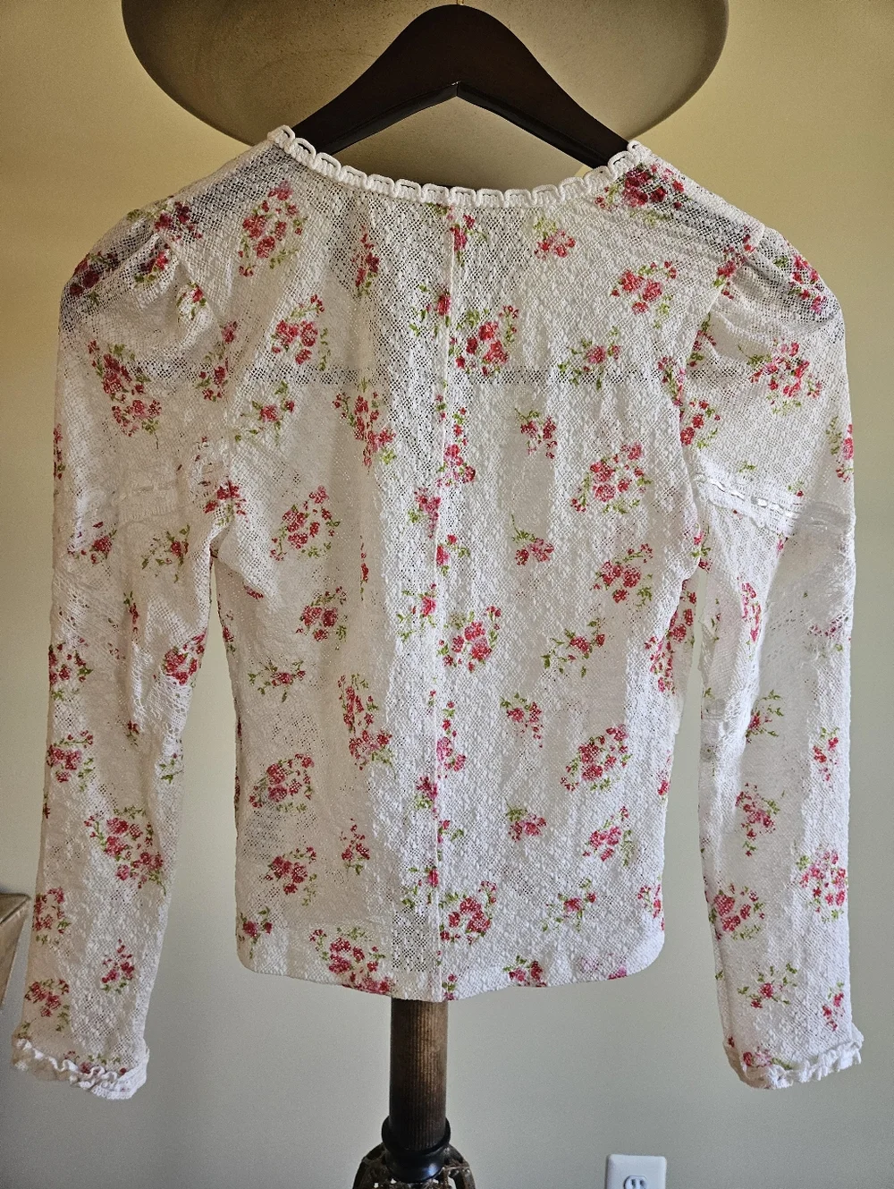 NWOT Free People White/Pink Floral LaceCrop Top - Picture 3 of 17